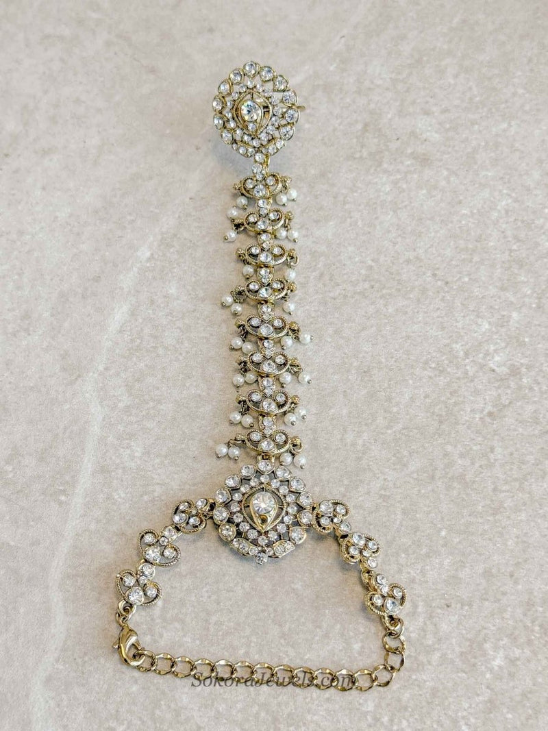 Tehmeena Hand harness - Pearl - SOKORA JEWELSTehmeena Hand harness - Pearl