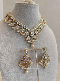 Tia Faux Kundan Sets - SOKORA JEWELSTia Faux Kundan SetsNECKLACE SETS