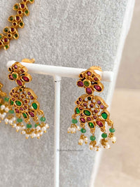Traditional Mala Set with Ruby and Green Stones - SOKORA JEWELSTraditional Mala Set with Ruby and Green Stones