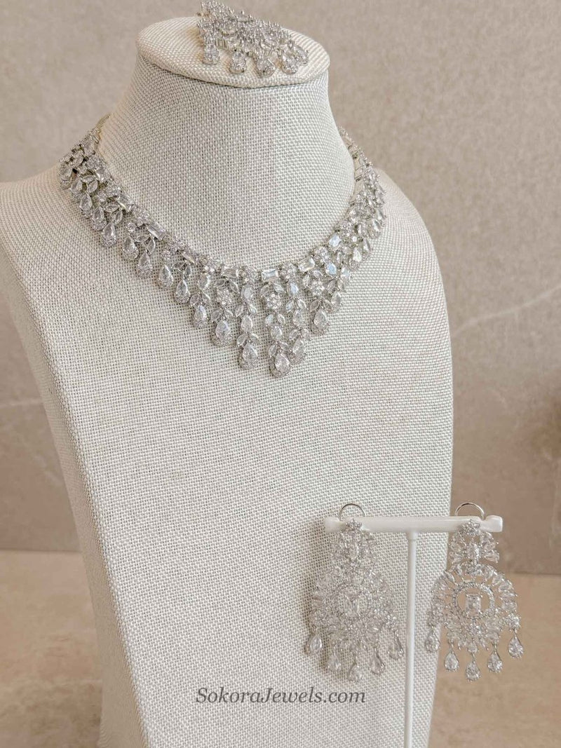 V-shape Diamante Set - SOKORA JEWELSV-shape Diamante SetNECKLACE SETS