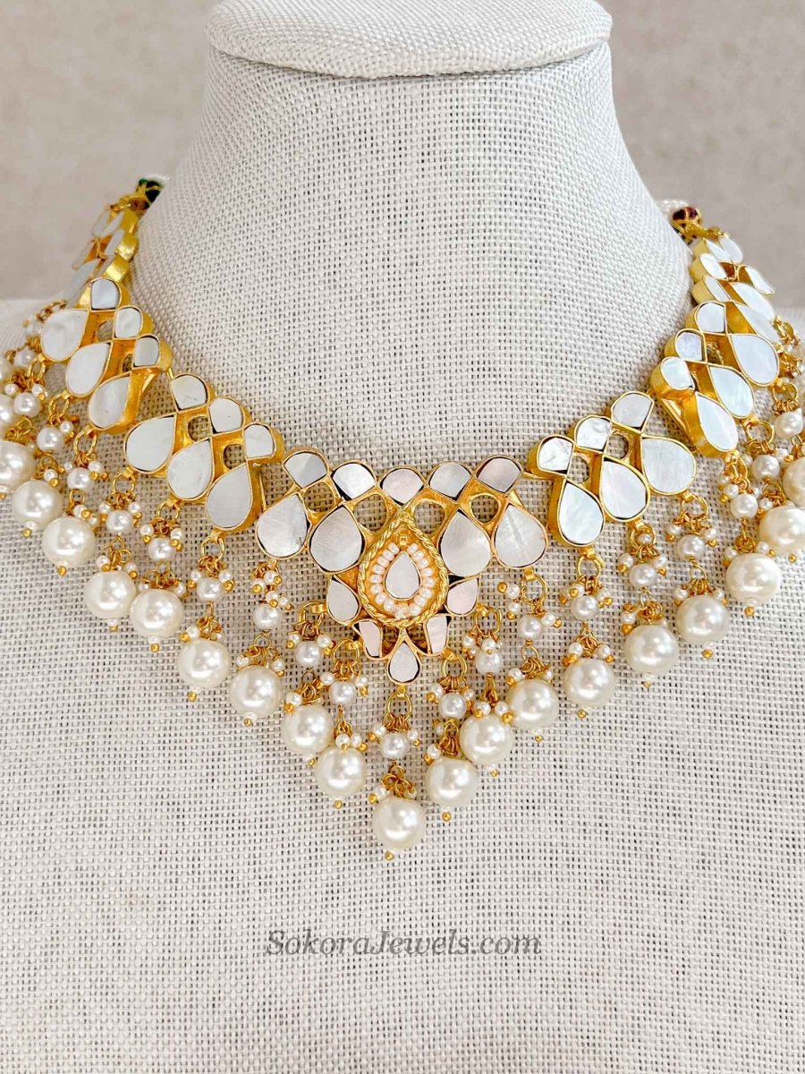 V-Shape Mother of Pearl Necklace and Earring Set – Gold Plated - SOKORA JEWELSV-Shape Mother of Pearl Necklace and Earring Set – Gold Plated