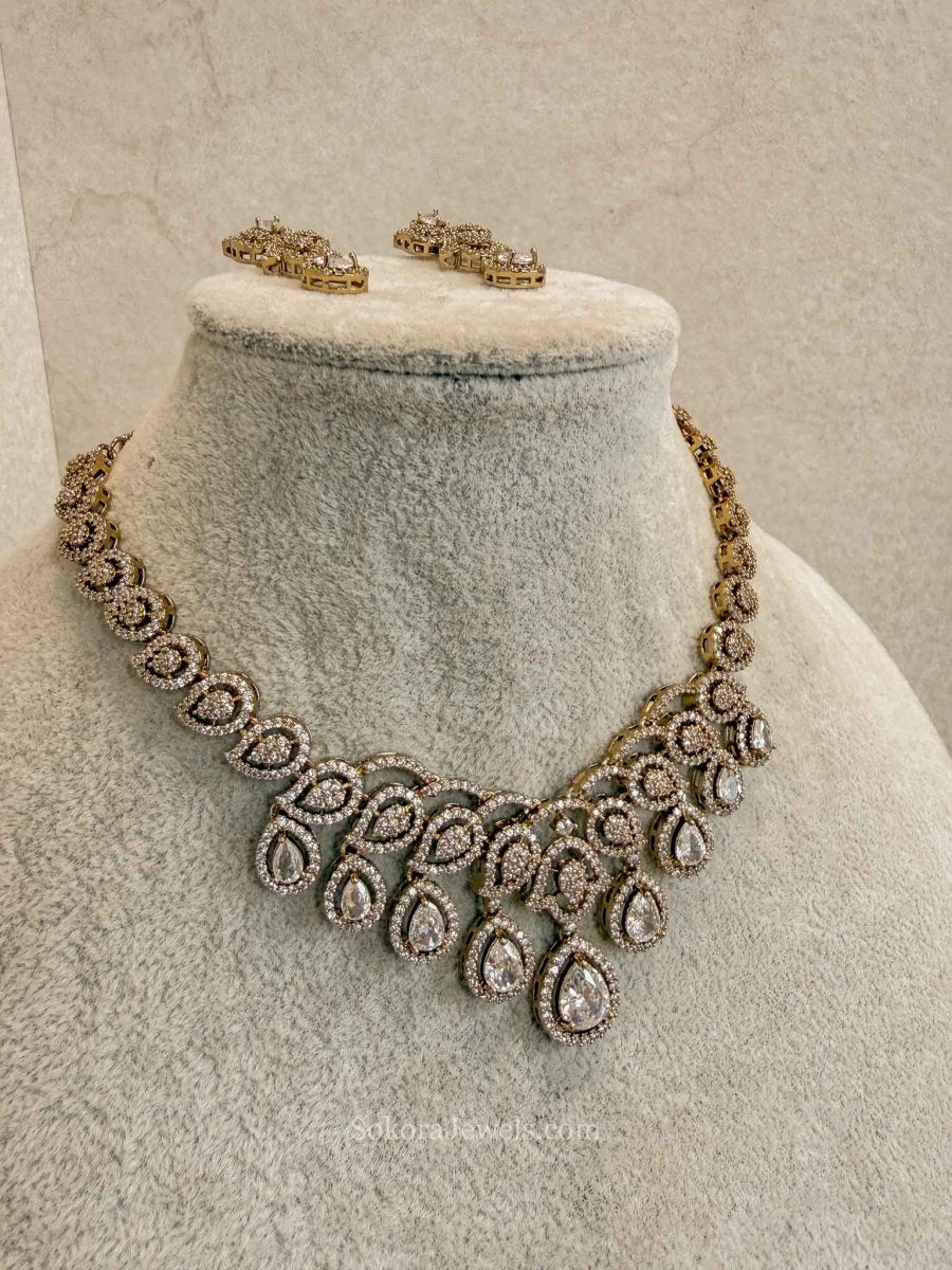 Vine Leaf Diamante Necklace set - SOKORA JEWELSVine Leaf Diamante Necklace setNECKLACE SETS