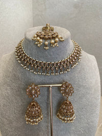 Small Dainty Choker - Champagne