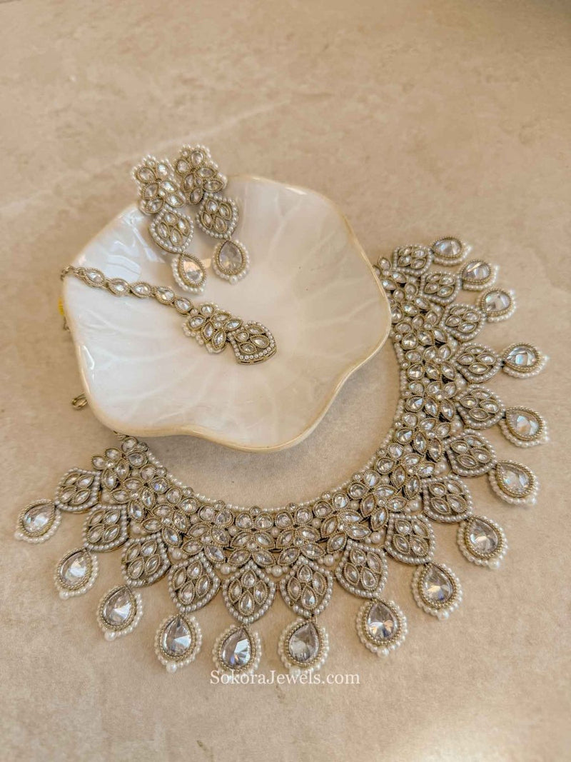 Yashnee Clear Crystal Bridal Necklace Set - SOKORA JEWELSYashnee Clear Crystal Bridal Necklace Set