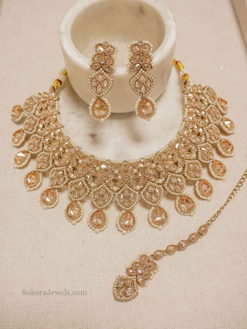 Yashnee Golden Bridal Necklace Set - SOKORA JEWELSYashnee Golden Bridal Necklace Set