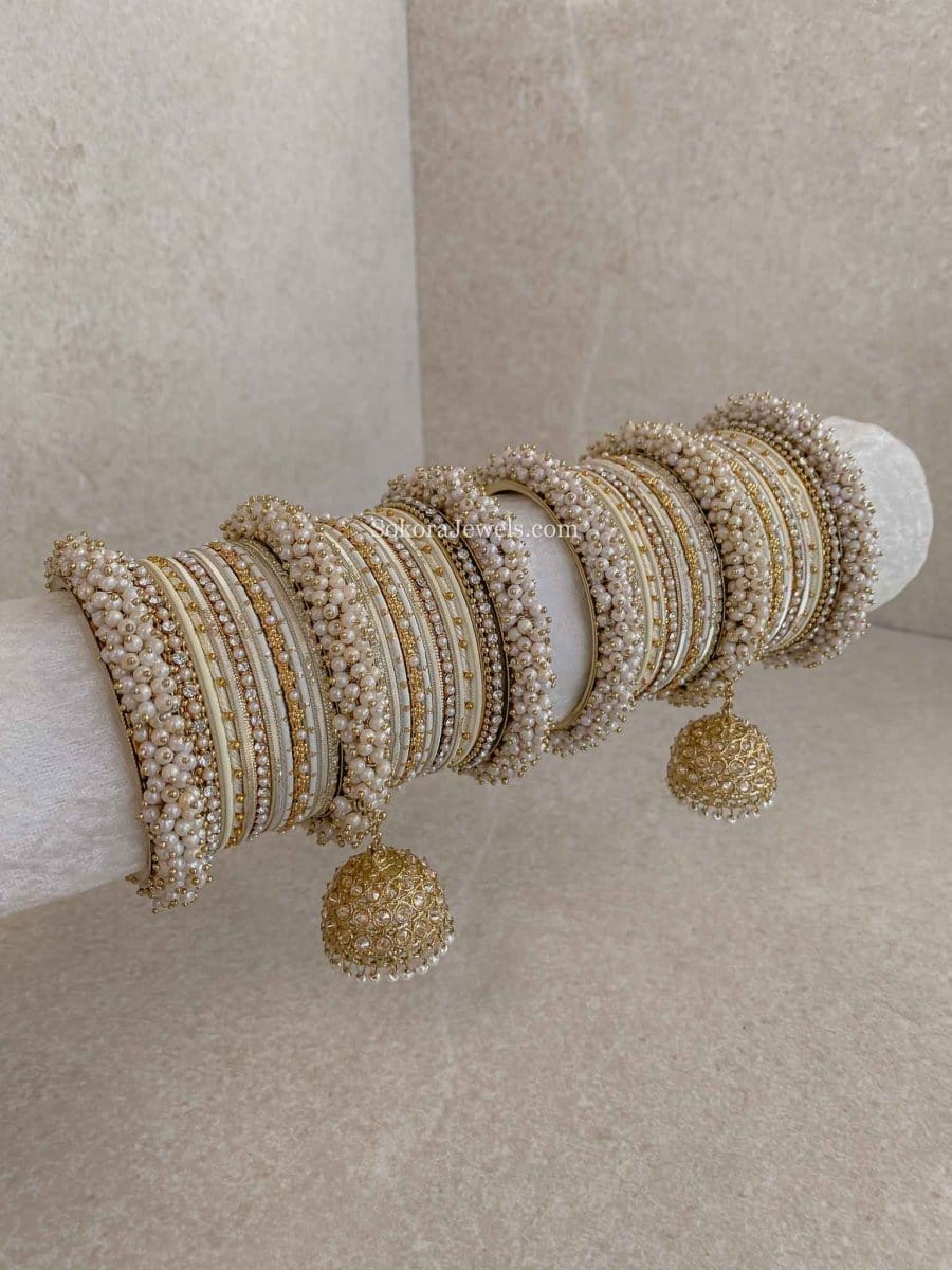 Yusra Pearl Clear Bangle Set Cream
