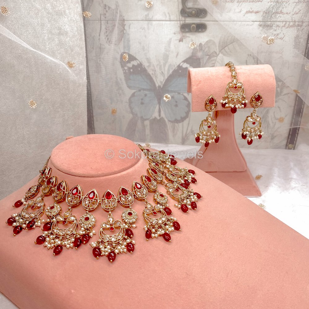 VAMA Cloth Collar Neck Golden Choker Necklace Crystal Stone Necklace Set  for Women Fabric Choker Price in India - Buy VAMA Cloth Collar Neck Golden Choker  Necklace Crystal Stone Necklace Set for