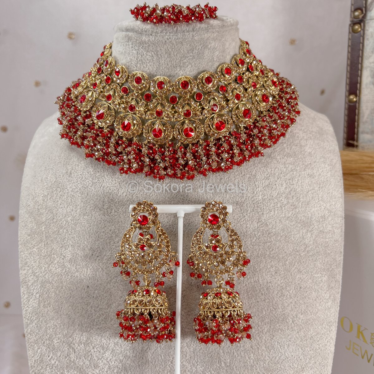 Amulya Necklace set - Red - SOKORA JEWELSAmulya Necklace set - Red