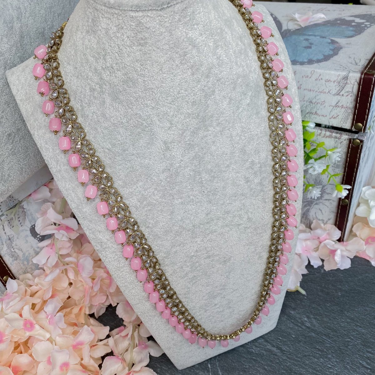 Laxmi goddess Pink necklace Pink beaded pendant necklace at ₹2550 | Azilaa