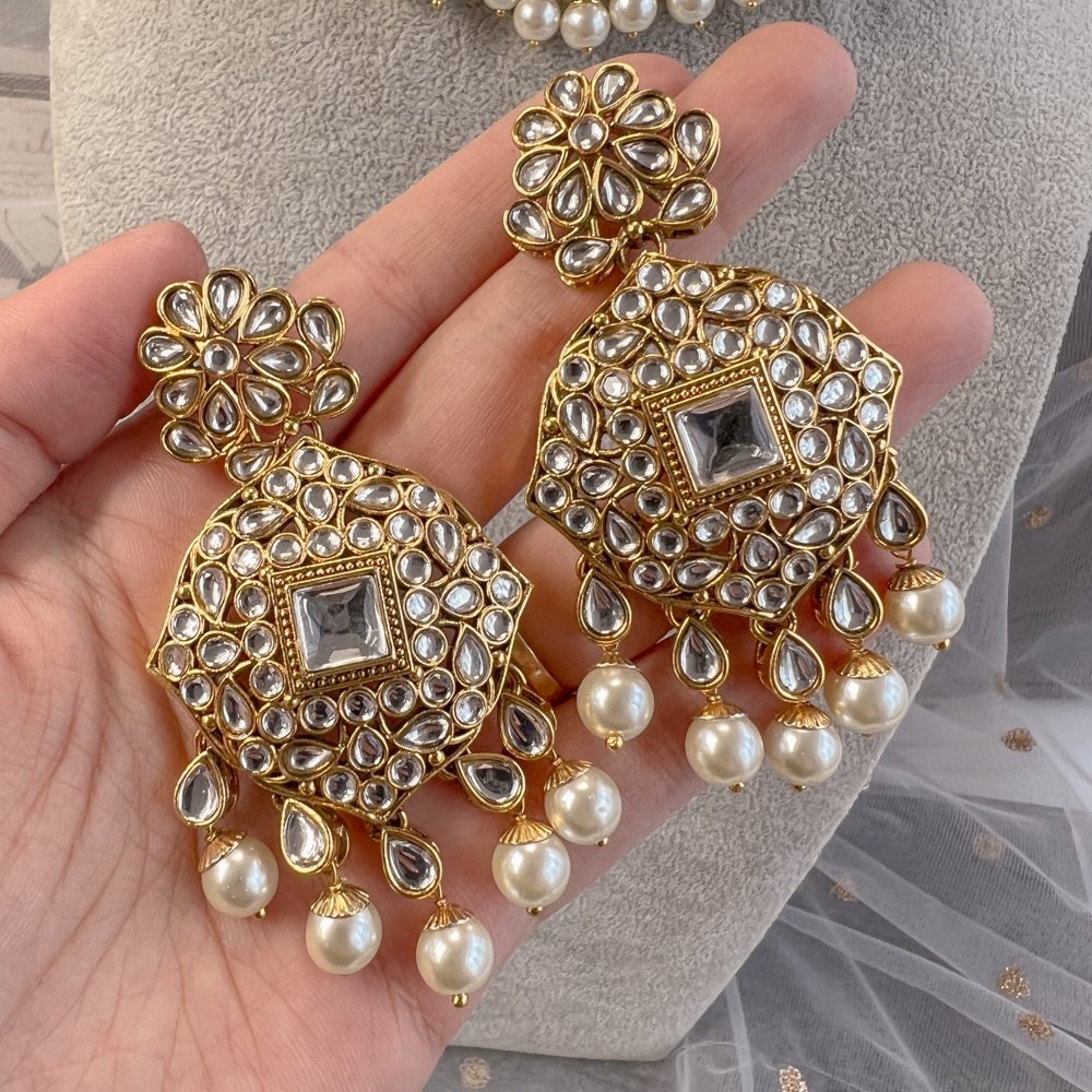 Bindiya sale earring set