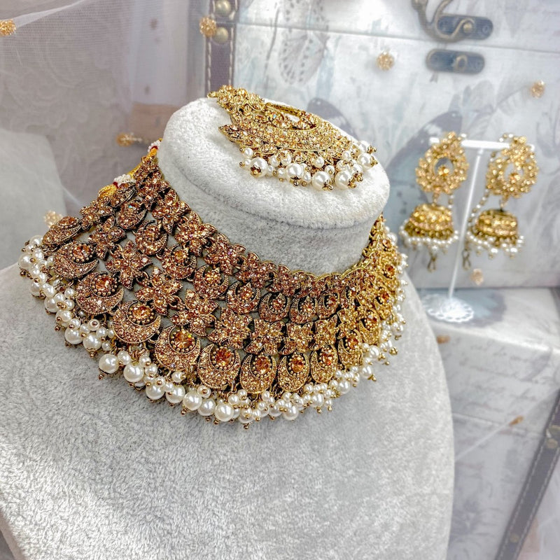 Camelia Golden Bridal Necklace set - Pearl - SOKORA JEWELSCamelia Golden Bridal Necklace set - Pearl