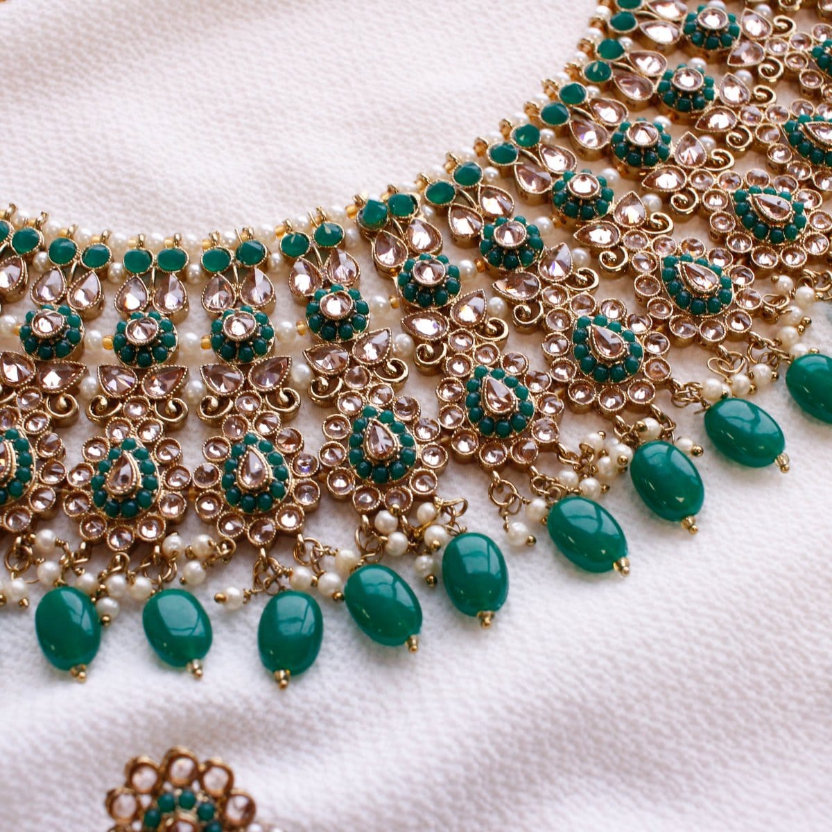 Faiqa Antique Gold Necklace Set - SOKORA JEWELSFaiqa Antique Gold Necklace Set