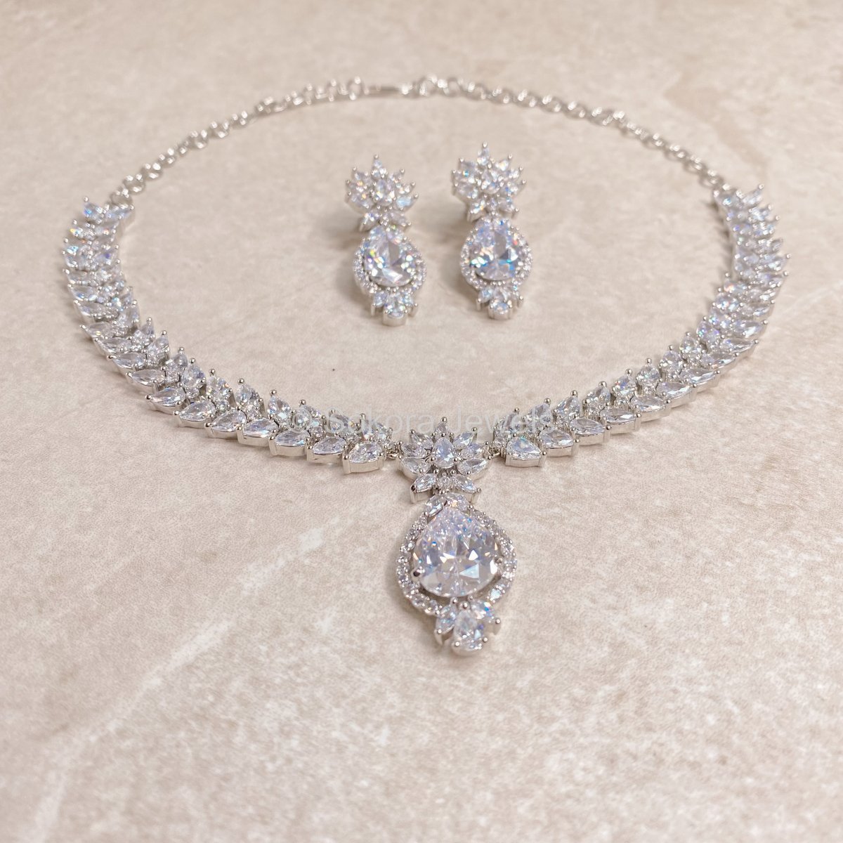 Fleur Drop Diamante Set - Clear - SOKORA JEWELSFleur Drop Diamante Set - ClearNECKLACE SETS