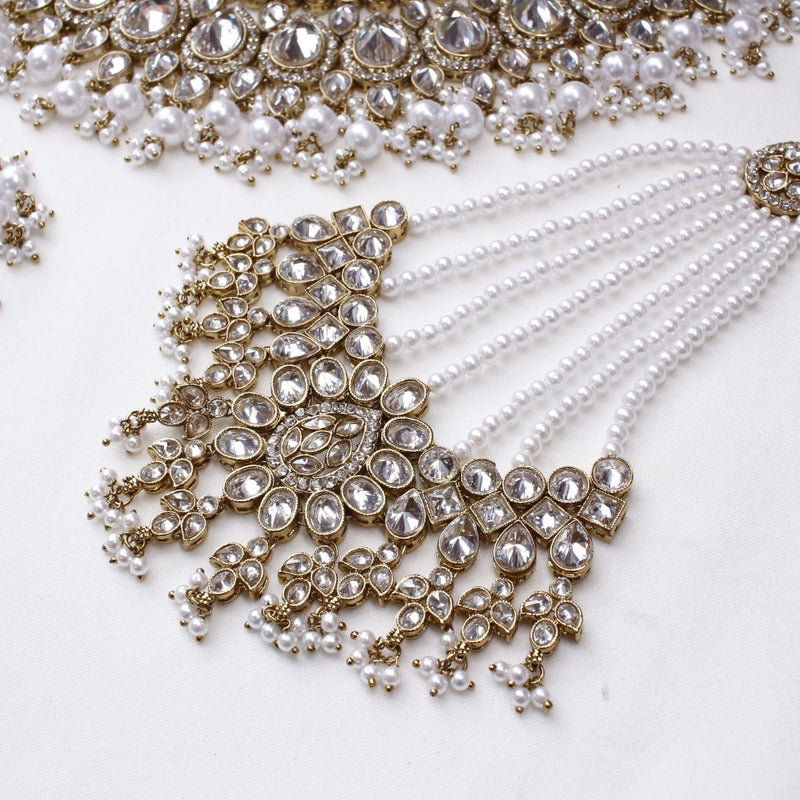 Hawwa Bridal necklace set - Clear Crystal - SOKORA JEWELSHawwa Bridal necklace set - Clear Crystal