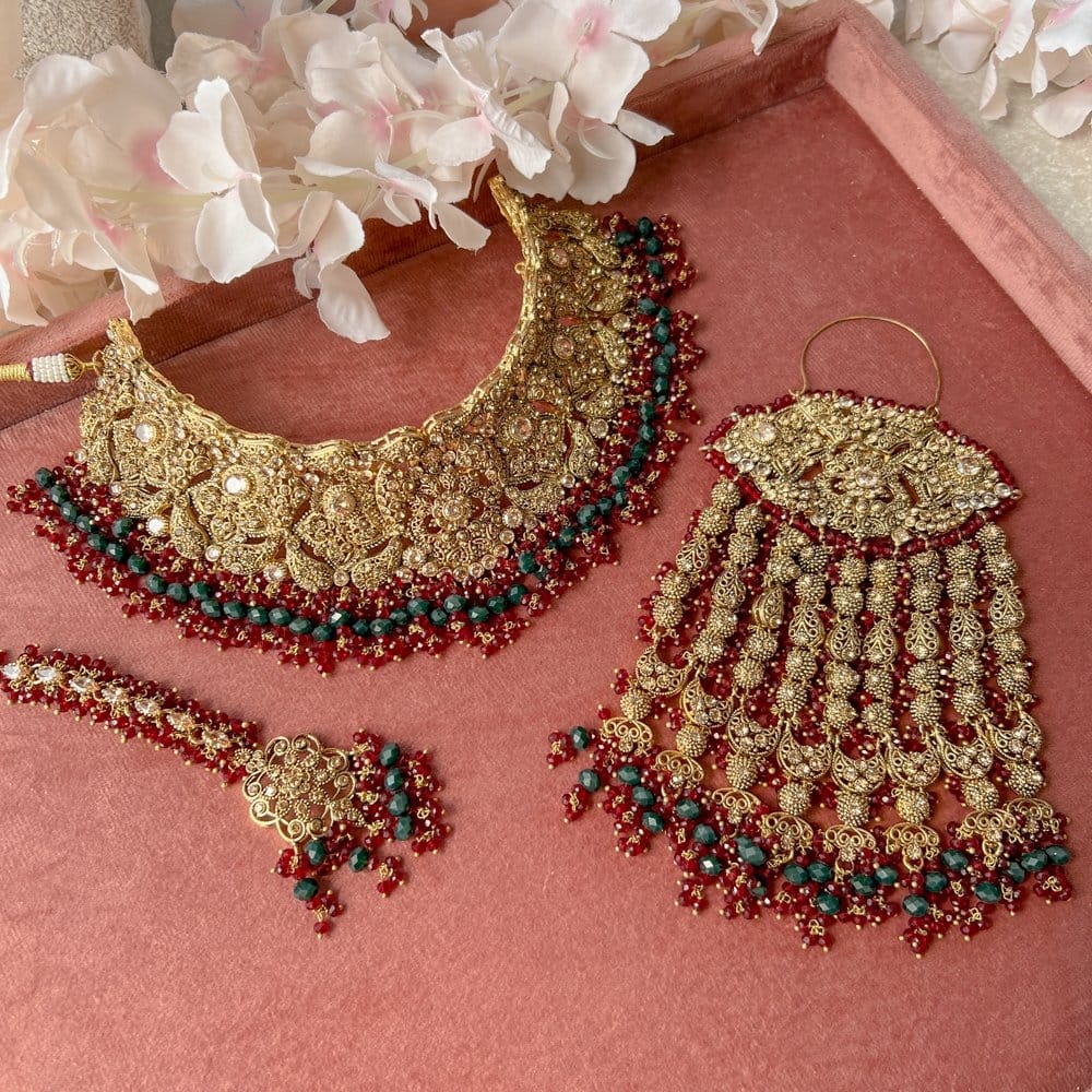 red dress green jewelry Green Jewellery Red Lehenga Matching Jewellery Lehenga Designs Red Dress With Green Jewelry The Most Innovative