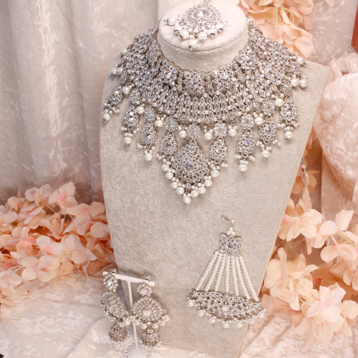 Jasmeen Bridal set - Silver - SOKORA JEWELSJasmeen Bridal set - Silver