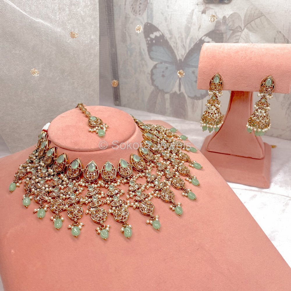 Indian Jewelrysabyasachi Kundan Necklace Setjhumka Earrings  Etsy  Indian bridal  jewelry kundan Bridal necklace set Bridal jewelry sets
