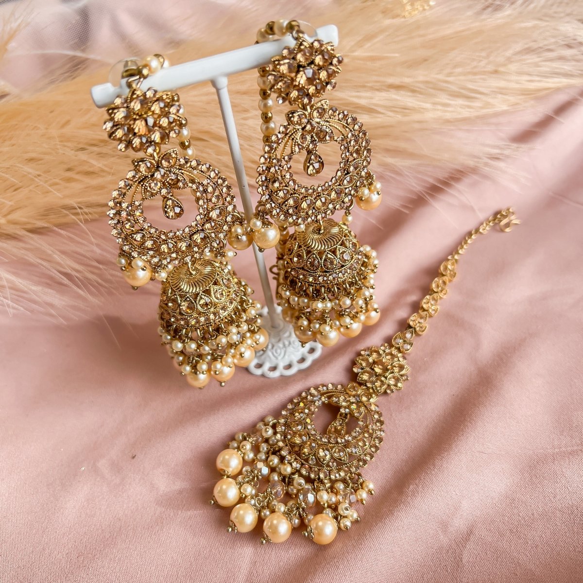 New Boho White Crystal Flowers Jhumka Earrings Women's Indian Jewelry Round  Carved Lantern Tassel Kolczyki Wedding Earrings - AliExpress