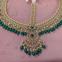 Lisa Antique Mathapatti - Green - SOKORA JEWELSLisa Antique Mathapatti - Green