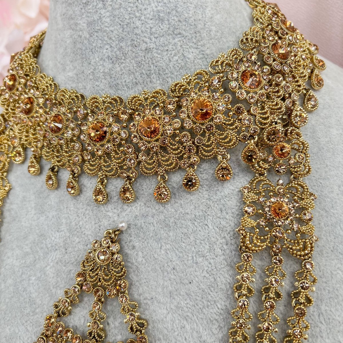 Maya Bridal Necklace Set - Golden - SOKORA JEWELSMaya Bridal Necklace Set - Goldennecklace sets