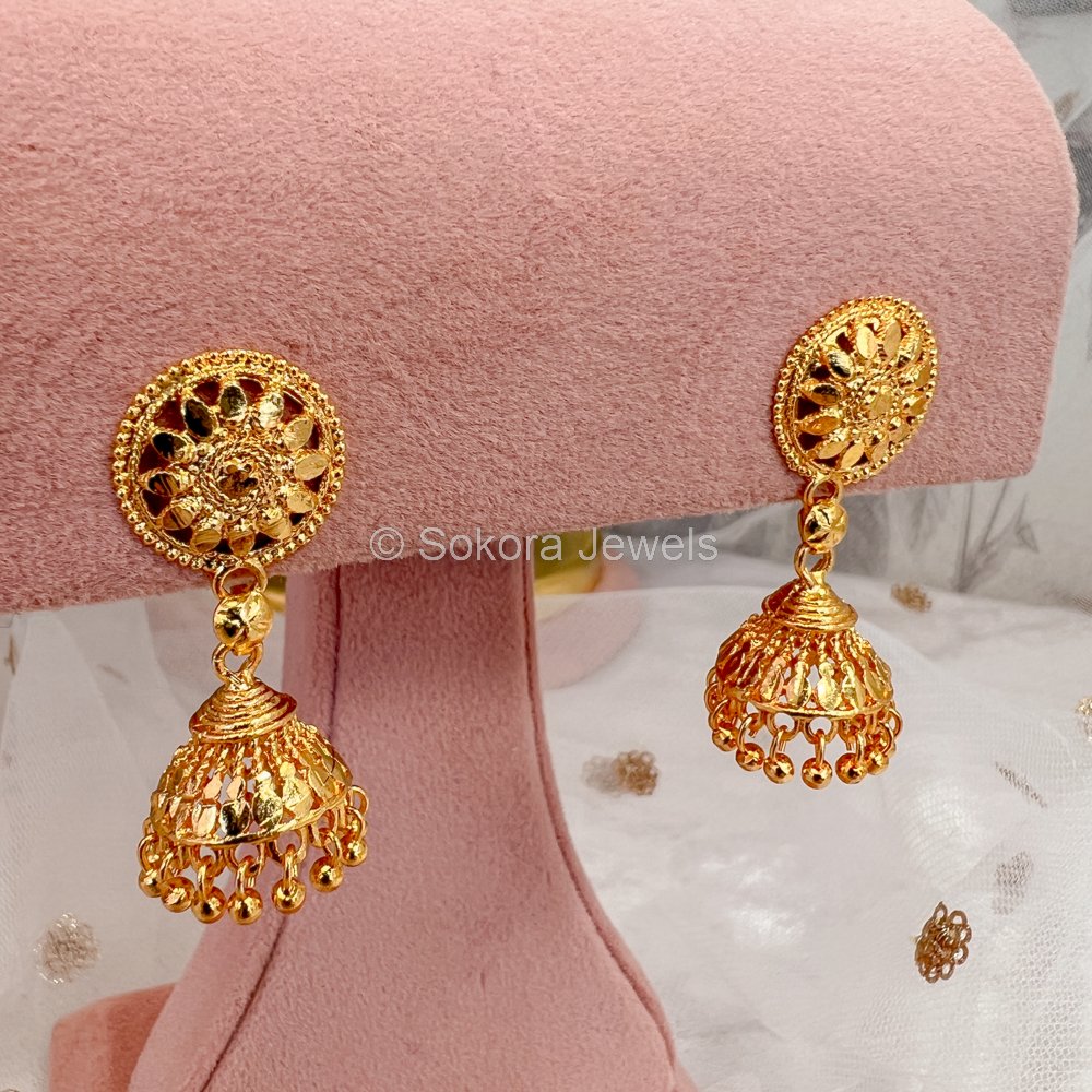 Gold mini deals jhumka design