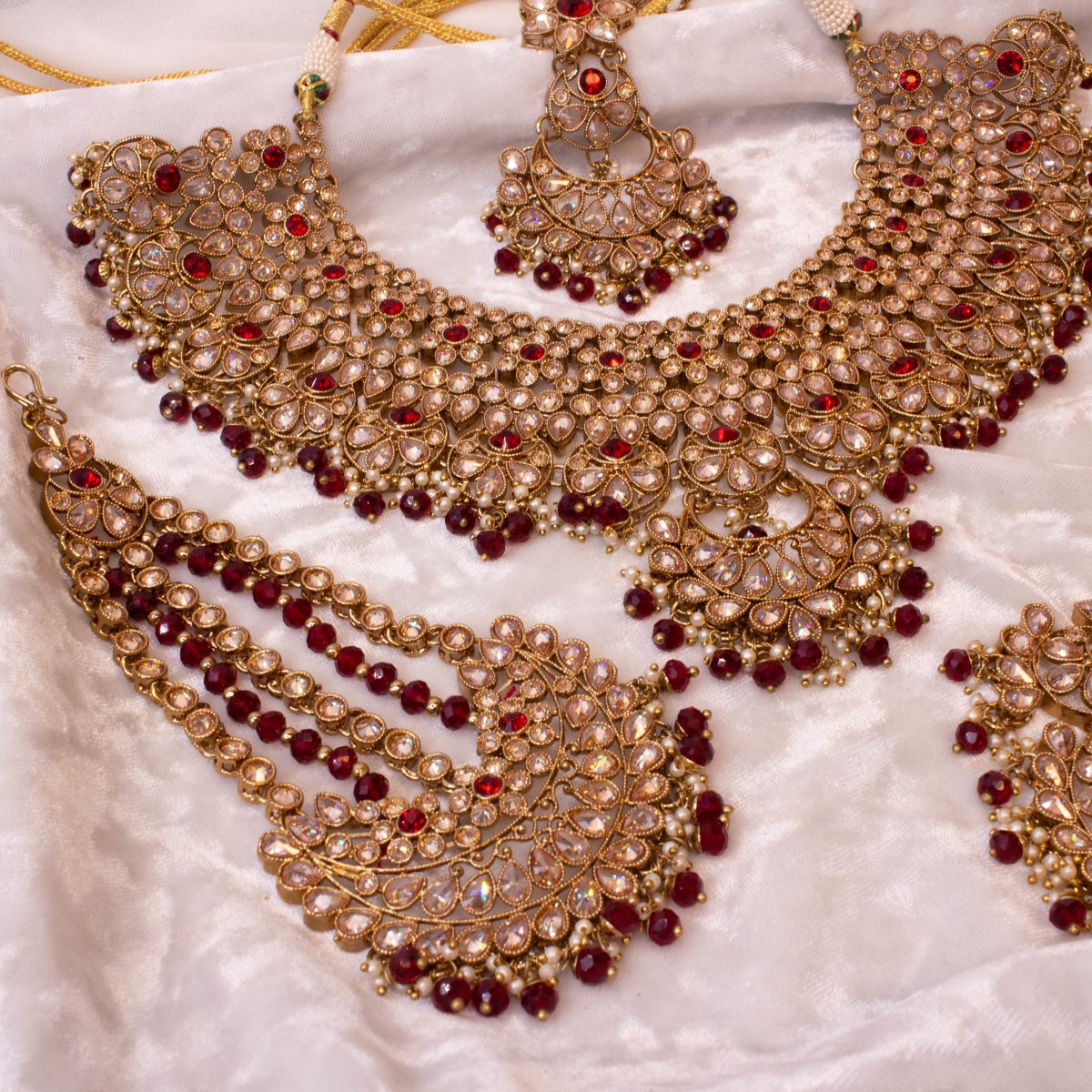 Buy Ruby Necklace Set For Weddings Online – Gehna Shop