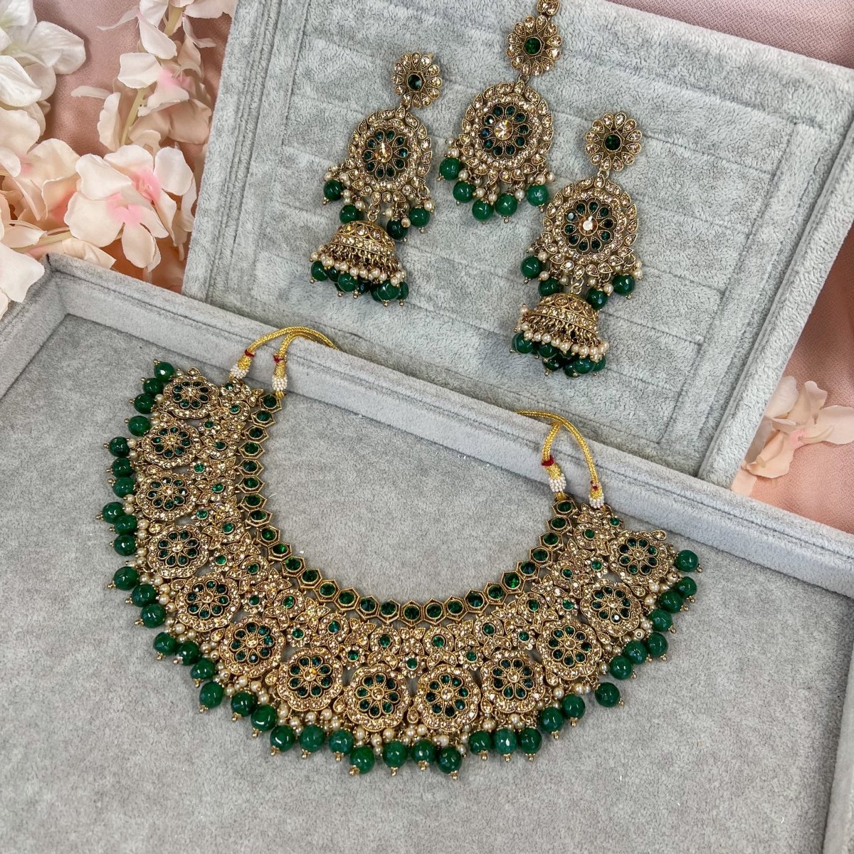 Mohini Necklace set - Green - SOKORA JEWELSMohini Necklace set - Green
