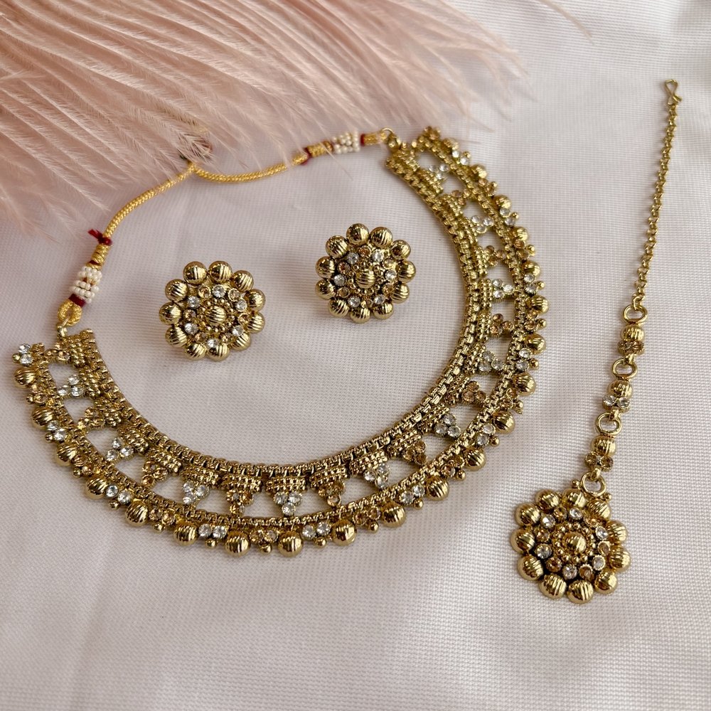 Nura Small Necklace set - Golden - SOKORA JEWELSNura Small Necklace set - GoldenNECKLACE SETS