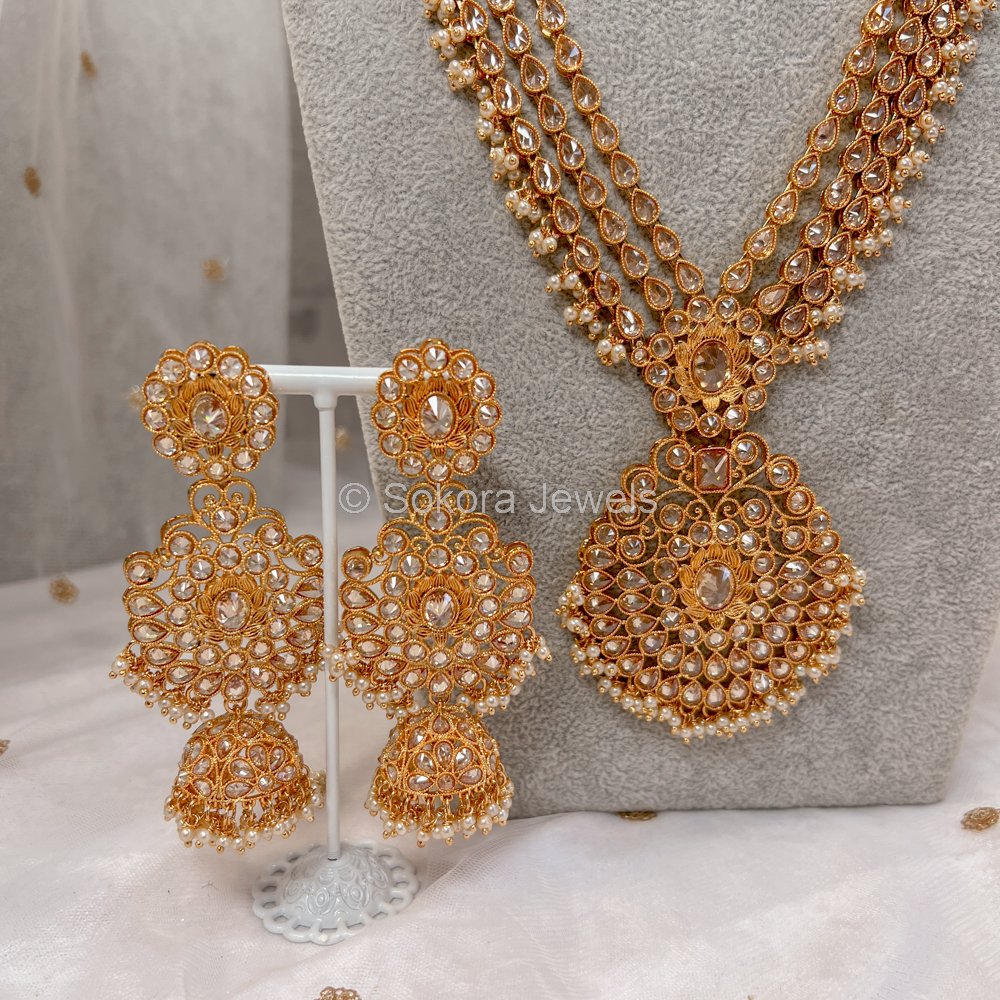 City gold sale bridal set