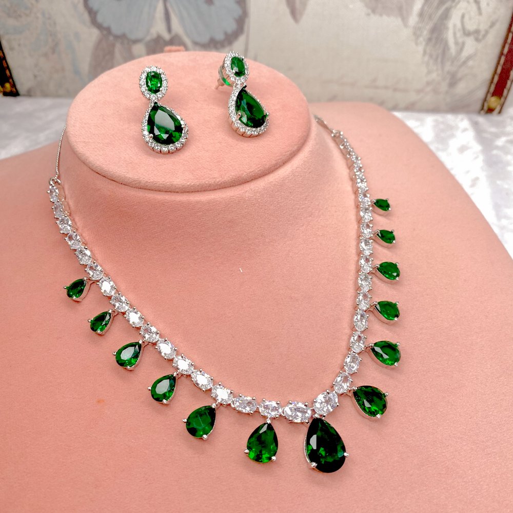 Reema Small Diamante Set - Emerald - SOKORA JEWELSReema Small Diamante Set - EmeraldNECKLACE SETS