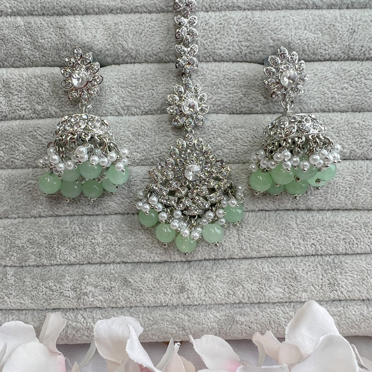 Mint deals colour earrings