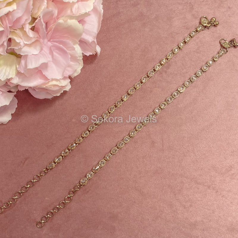 Simple Crystal Anklets - Golden - SOKORA JEWELSSimple Crystal Anklets - Golden