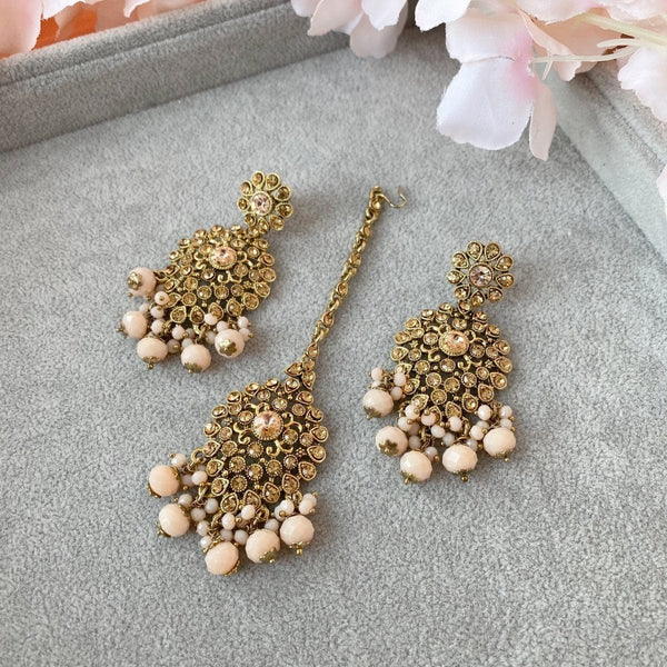 Small Antique Earrings and Tikka sets - SOKORA JEWELSSmall Antique Earrings and Tikka sets