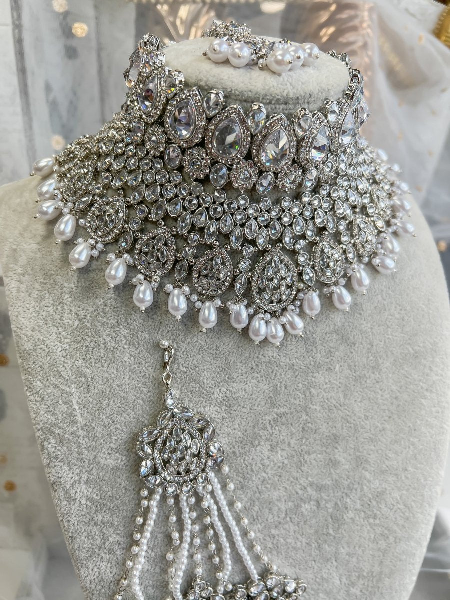 Silver deals wedding necklace