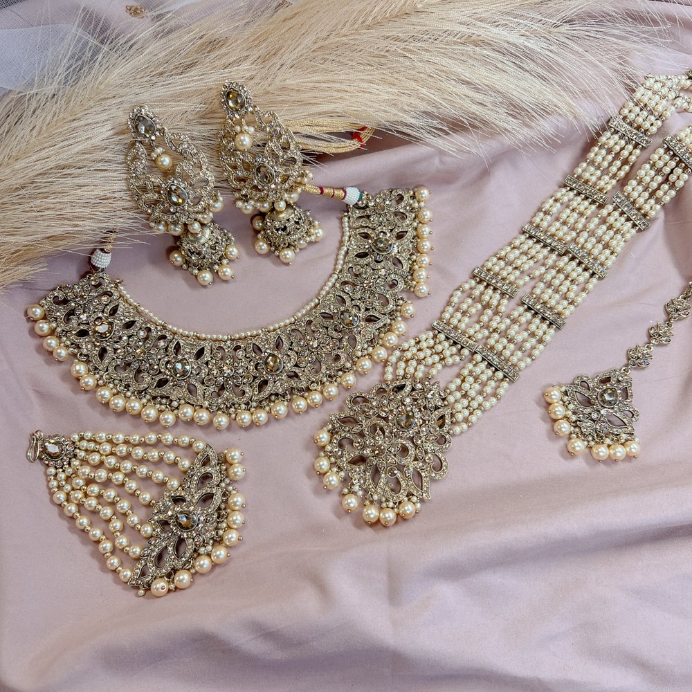 Zoya Bridal necklace set - Golden - SOKORA JEWELSZoya Bridal necklace set - Golden